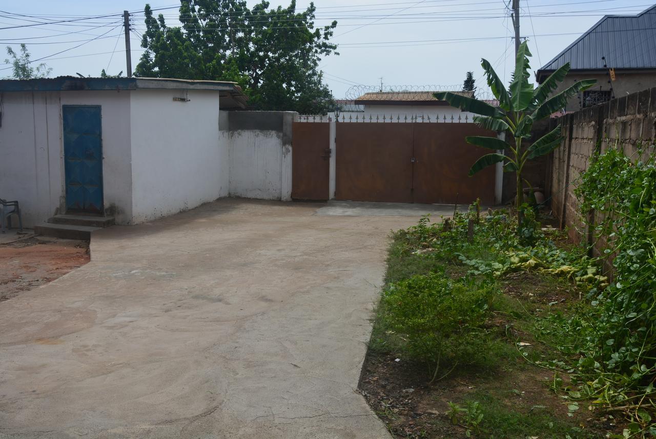 The Accra Backpackers Hostel Acra Exterior foto